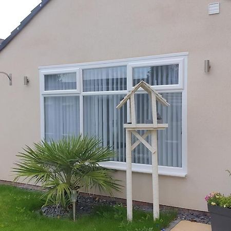Near Liverpool Double Bedroom Hideaway Wirral Exterior foto