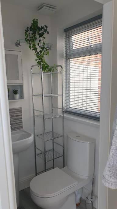 Near Liverpool Double Bedroom Hideaway Wirral Exterior foto